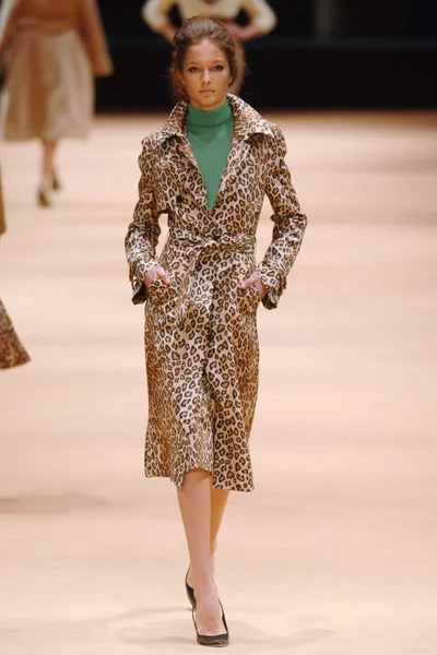 Look 18